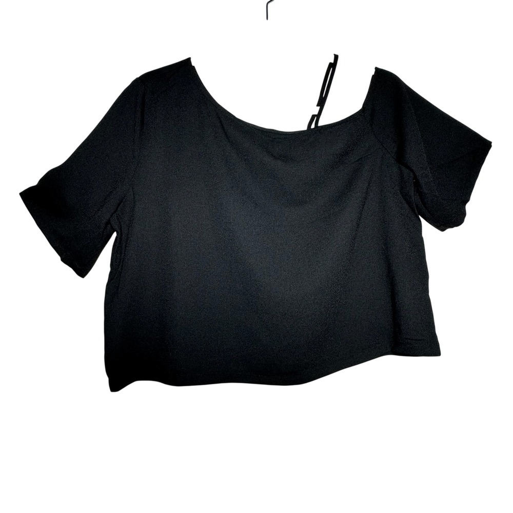 Melrose and Market Black One Shoulder‎ Asymmetrical Sleeve Crop Top Size M